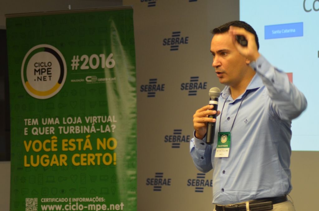 Câmara Brasileira de Comércio Eletrônico promove capacitação para mais de 130 empreendedores em Florianópolis